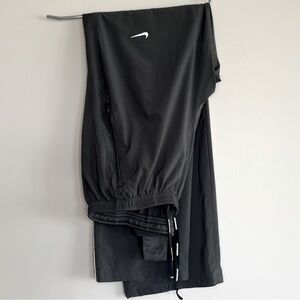 Nike Running Dry Fit Gray Track Pants Light Mesh Size Medium Unisex Like New